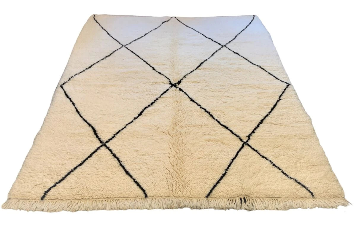 villamatto-valkoinen musta-Villamatto_boho_moderni_uniikki_luksus